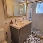 Beautiful House In The בית נופש