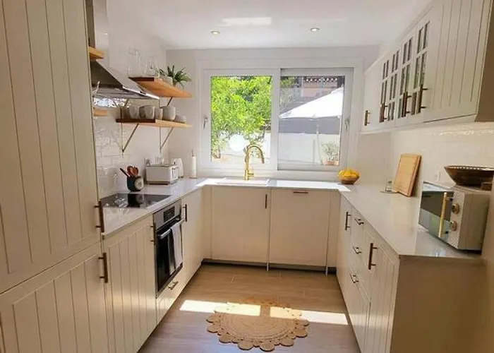 Ferienhaus Beautiful House In The